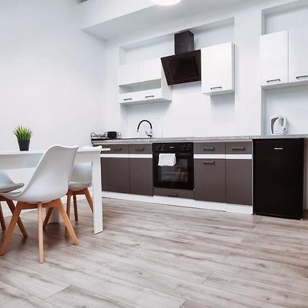 Sunny Apartment 8 คราคูฟ ภายนอก รูปภาพ