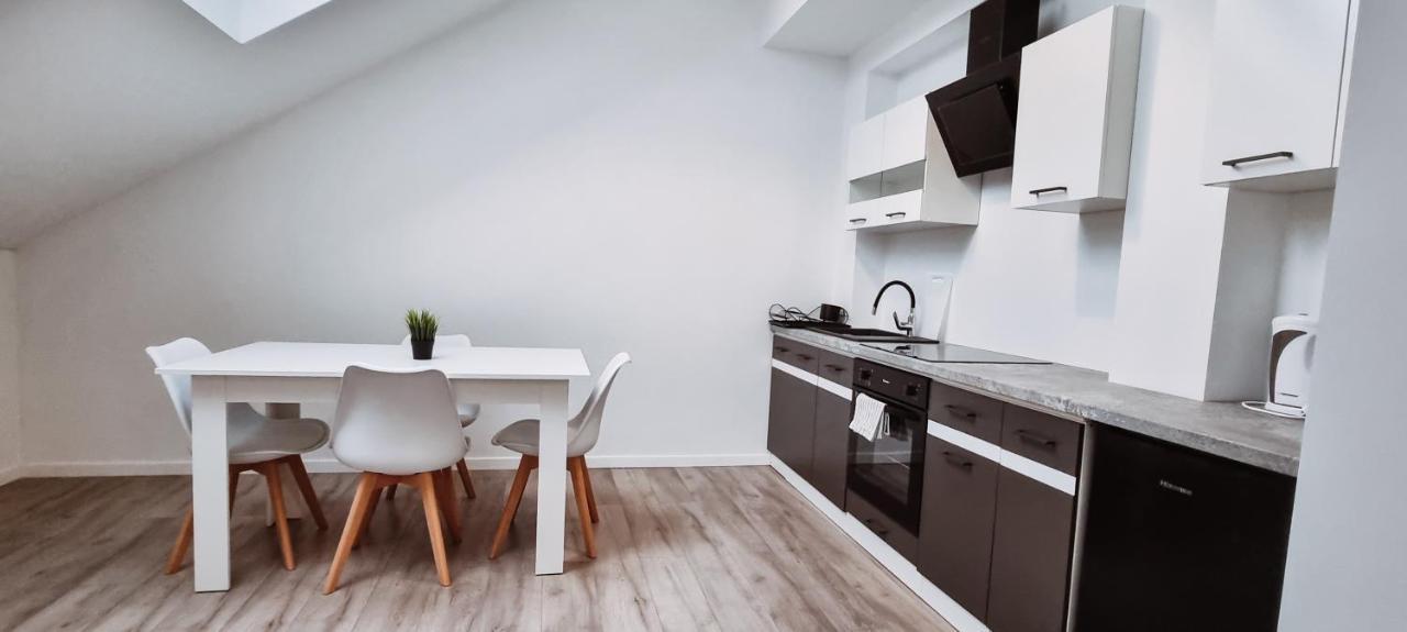 Sunny Apartment 8 คราคูฟ ภายนอก รูปภาพ